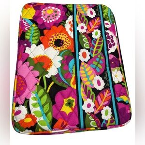 Vera Bradley Vibrant Va Va Bloom Floral Quilted Sleeve for IPad or Ereader